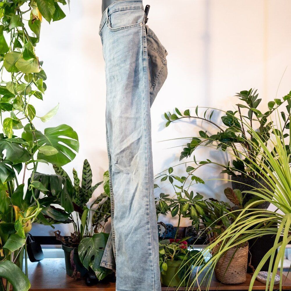 Levi Strauss Distressed Denim Jeans, Light Blue, 40 x 30 - Picture 5 of 11